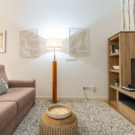 Mit House Ayala En Madrid Exterior photo
